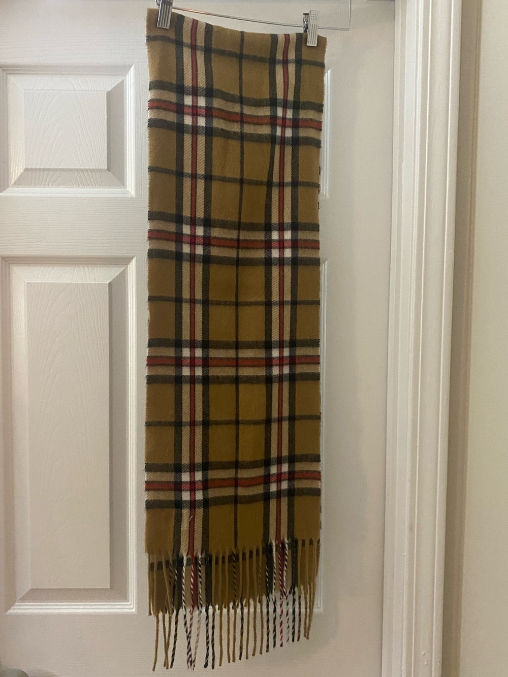 Cashme. Plaid Fringe Scarf - Unisex.Italy. NWT
